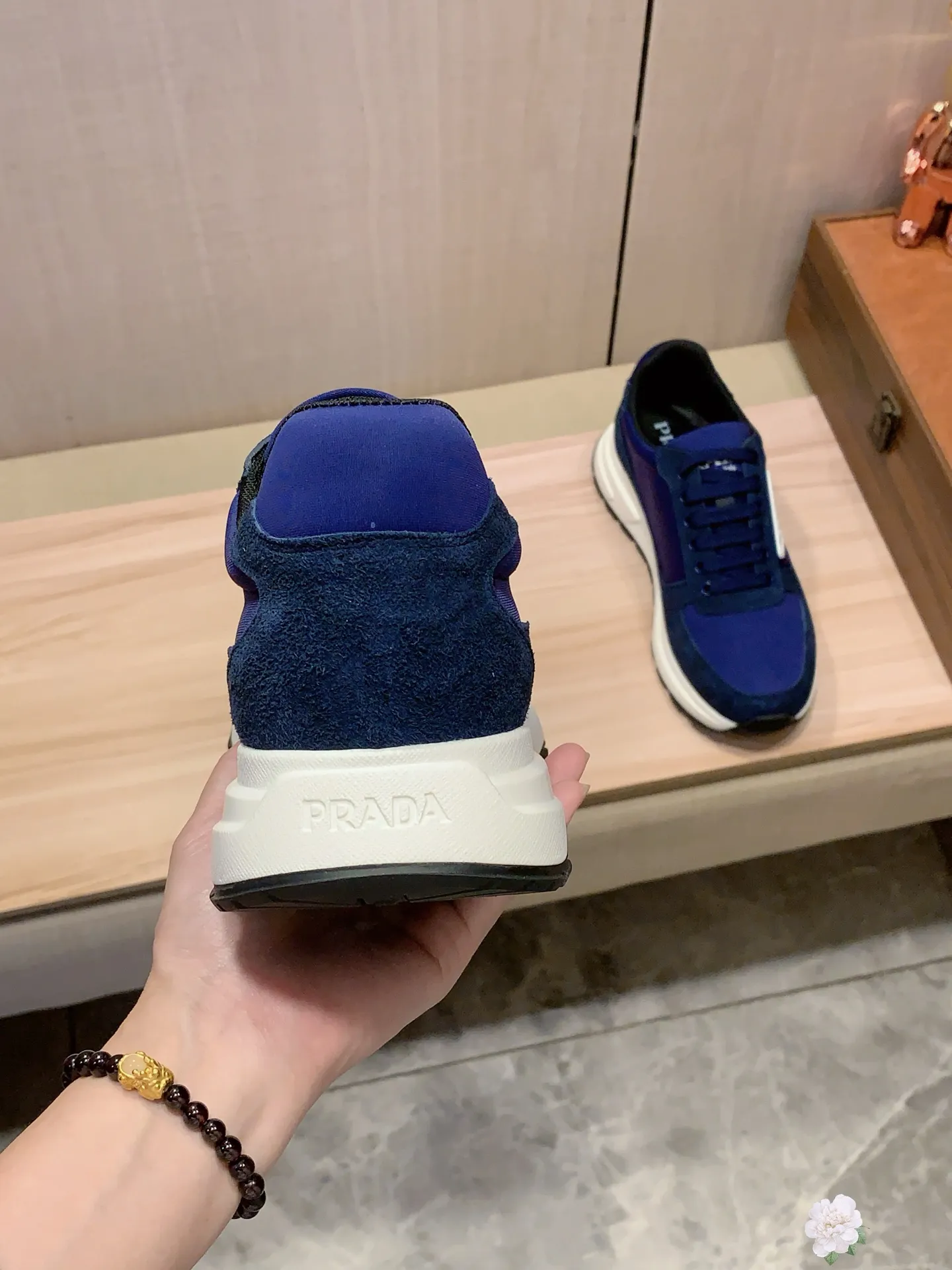 Men's Men's Shoes💰420💰💰🎩🎩[Lightning][Lightning] "PRADA*" The latest and most popular casual shoes, top brand [seduce] luxury~purchase, top~quality. [Strong] The upper is made of imported breathable cowhide with material ➕ breathable sheepskin feet (•) and fine workmanship. The original stylish and stylish soft rubber wear-resistant and non-slip outsole is light and comfortable on the feet. The real thing looks better when photographed. 085: code: 38-44, 3️⃣ colors selected